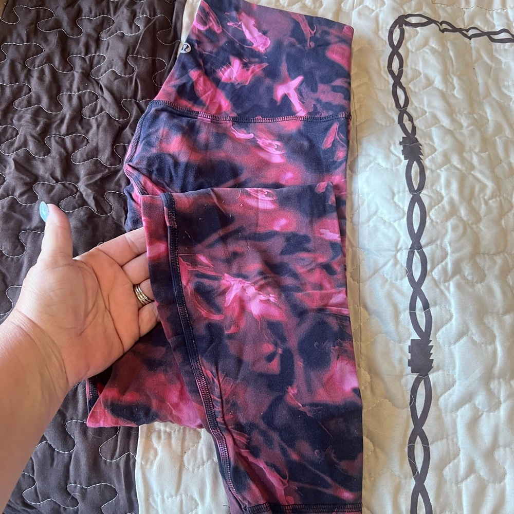 Lululemon Athletica Pink and Black Tie-Dye Leggings
